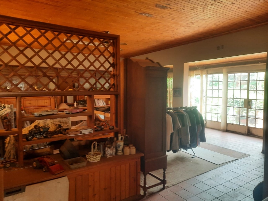 6 Bedroom Property for Sale in Odendaalsrus Free State